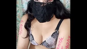 Dancing Queen From Sexiest India, awesome and most beautiful asian amateur hot women Erotic Hot Mom